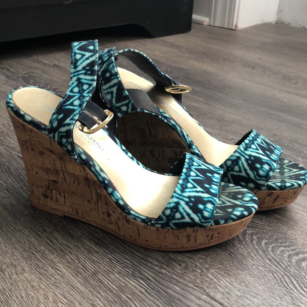 Tribal pattern wedges